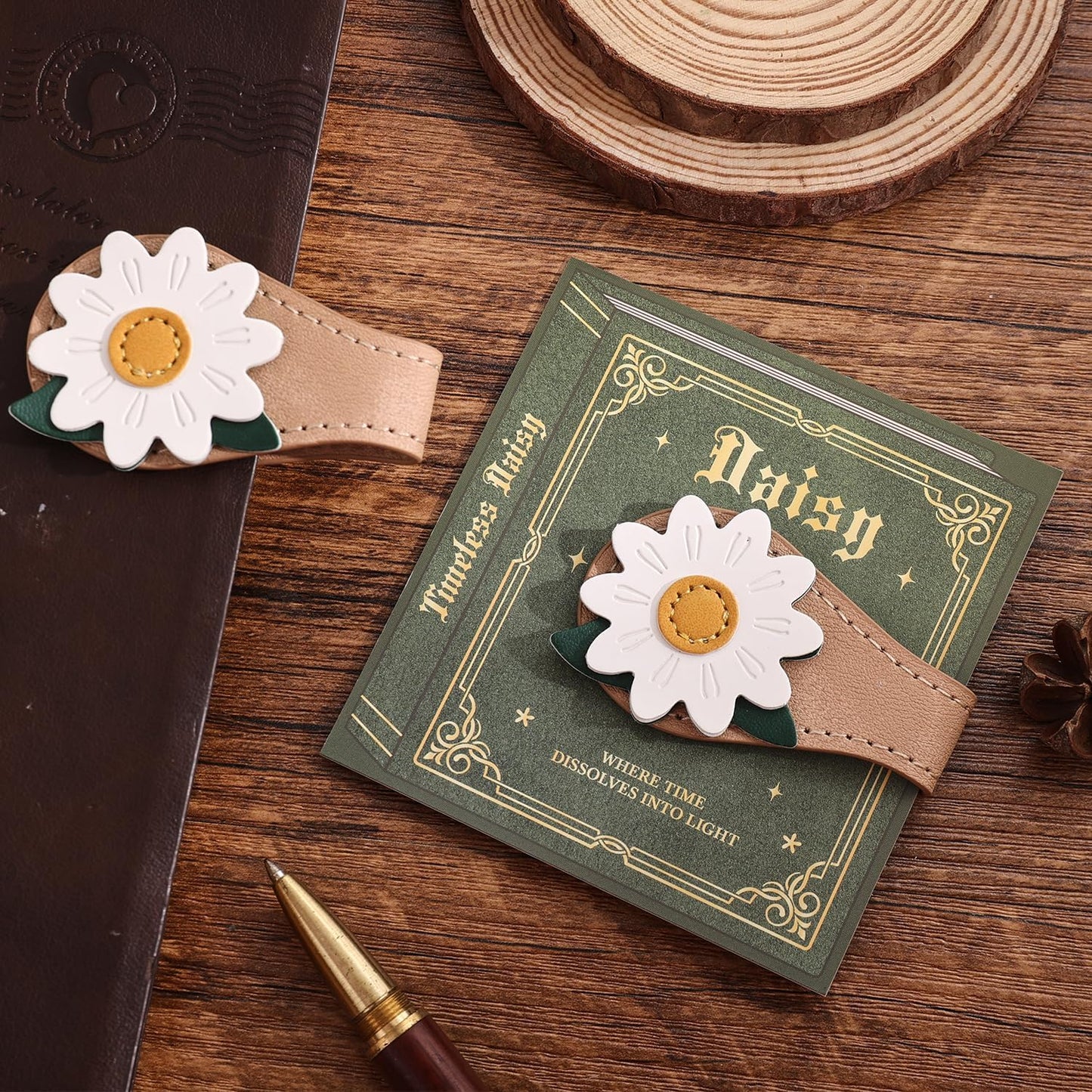 2PCS Vintage Magnetic Leather Bookmark, Leather Magnetic Bookmarks for Women, Magnetic PU Bookmarks Clip Book Accessories, Daisy & Tulip