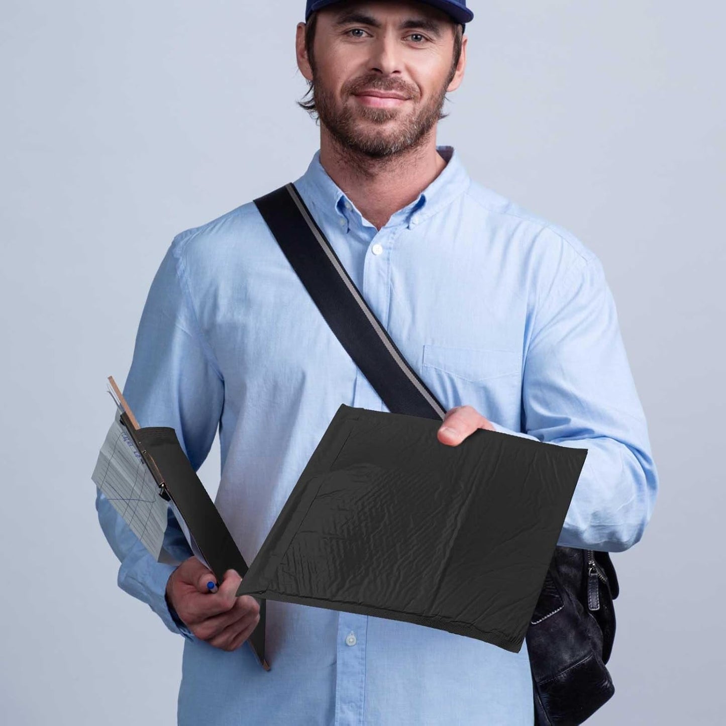 Henoyso 30 Pcs Extra Large Bubble Mailers 10 x 14 Inches Resealable Padded Envelopes Waterproof Shipping Bags Poly Padded Mailers Bulk for Mailing Packaging Small Business(Black)