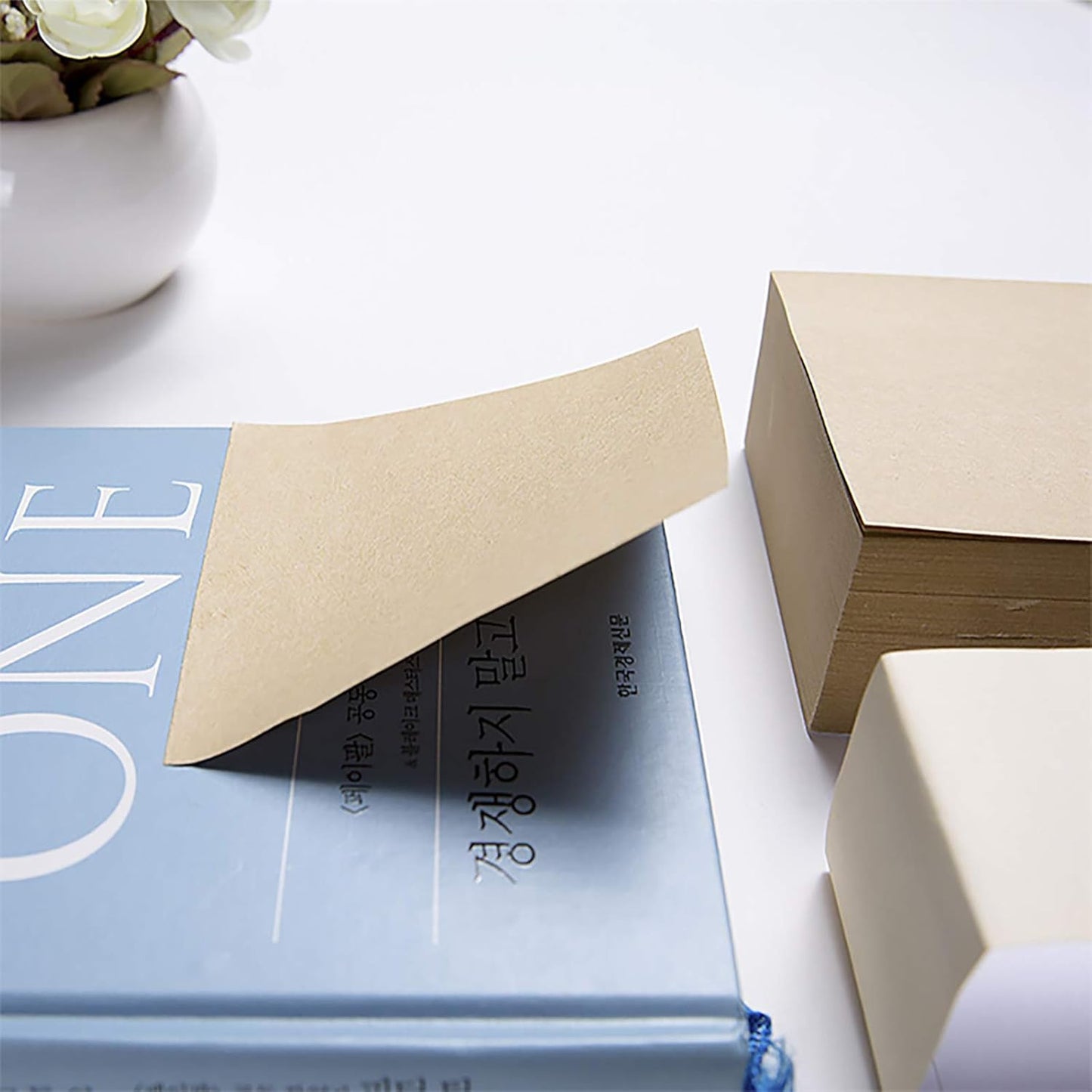 VANRA Sticky Notes 4 x 4-Inches Self-Stick Note Cube Memo Pads Strong Adhesive, 400-Sheets/Cube (Kraft Brown)