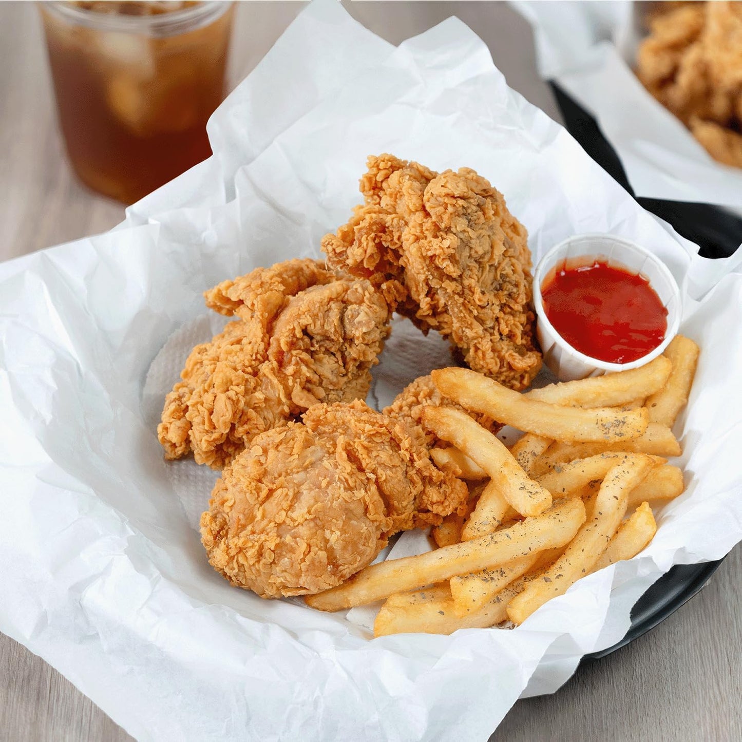 Karat [3,000 ct] 18"x18" Deli Paper Sheets | White Grease-Resistant Wrapping Paper | Designed for Oversized Items, Large Trays, and Catering Needs