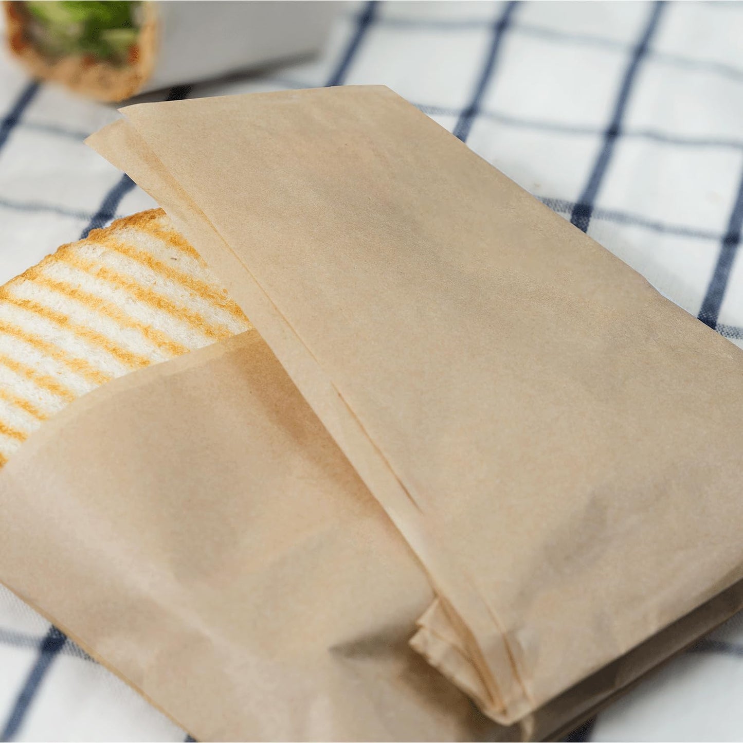 Karat [3,000 ct] 18"x18" Deli Paper Sheets | Kraft Grease-Resistant Wrapping Paper | Designed for Oversized Items, Large Trays, and Catering Needs